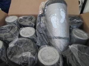 lot 296 image: Case of 24 Branded 34 oz Travel Mug...