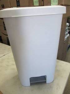 lot 299 image: Step On Waste Bin , Misc. hoses...