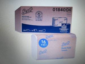 lot 308 image: Scott Essential Multifold Paper Tow...