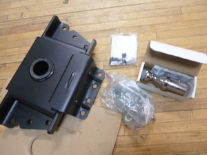 New Curt Mfg. OEM-Style Gooseneck Hitch