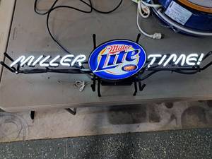 lot 1344 image: Miller Lite - Miller Time Fluorescent Light