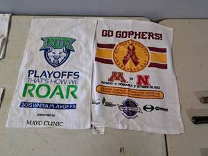 lot 1365 image: Minnesota Lynz 2015 WNBA Playoffs, Minnesota Gophers Epilepsy Awareness Day October 28 2013 Sports Towels