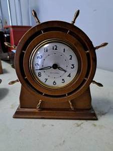lot 1381 image: Seth Thomas 7 Mantle Clock