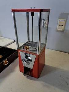 lot 1387 image: Bulk Candy Dispenser $.01