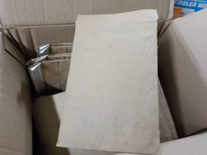 lot 38 image: 50 Padded Mailers...