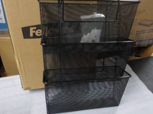 lot 39 image: Fellowes Metal Triple File Pocket...