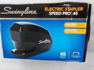 lot 72 image: Swingline Electric Stapler Speed Pr...