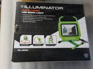 lot 121 image: Illuminator 3000 Lumen LED Work Lig...