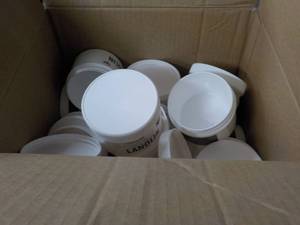 lot 160 image: 25 - 8 oz Empty Plastic Containers ...