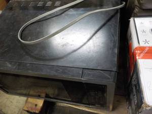lot 168 image: Magic Chef Microwave Powers On nee...