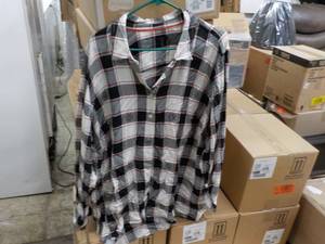 lot 191 image: Box of New Talbots Clothing...