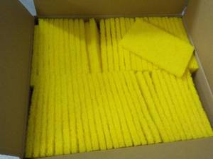 lot 207 image: 60 - 3 x 5 Scrubbing Pads...
