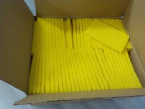 lot 209 image: 60 - 3 x 5 Scrubbing Pads...