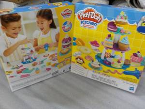 lot 228 image: 2 Play Doh Kitchen Creations...