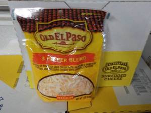 lot 253 image: 8.7 oz Bags Frozen Old El Paso 3 Pe...