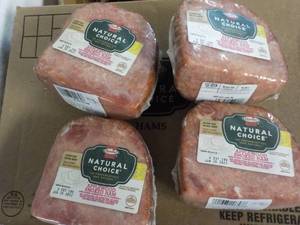 lot 297 image: 4 Natural Choice Frozen Applewood S...