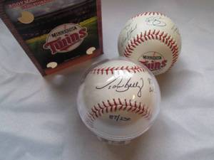 lot 504 image: Tom Kelly autographed baseball #87 ...