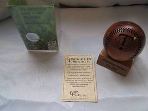 lot 523 image: Minnesota Twins laser engraved wood...