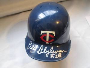 lot 560 image: Bert Blyleven autographed Twins min...