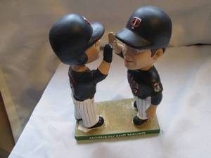 lot 563 image: Morneau & Mauer combo 7 bobblehead...
