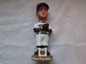 lot 566 image: Glen Perkins 7 bobblehead genuine ...