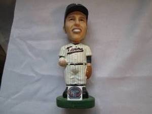 lot 568 image: Frank Quilici 7 bobblehead genuine...