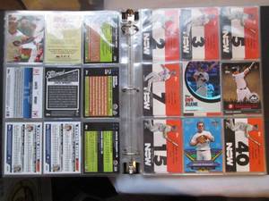 lot 613 image: David Wright binder 25% full...