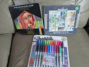 lot 316 image: New sharpies colored pencils and wa...