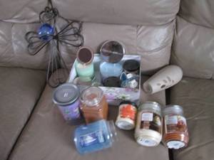 lot 332 image: Lot of candles...