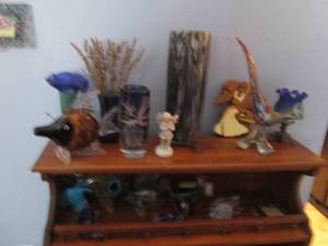 lot 353 image: Glass animal and other figures...