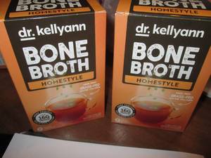 lot 370 image: 2 dr. Kellyann bone broth packs of ...