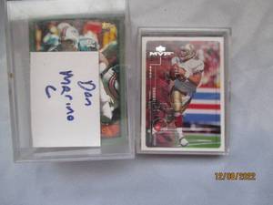 lot 671 image: Dan Marino, Steve Young collectors ...