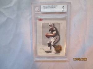 lot 676 image: Mint Condition FLEER Authority Rate...