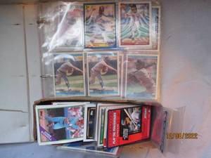lot 681 image: Twins baseball card collection with...
