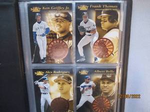 lot 700 image: Pinnacle Mint Baseball card collect...