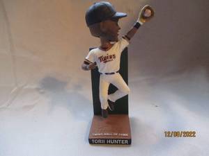 lot 710 image: Torii Hunter Hand painted hall of f...