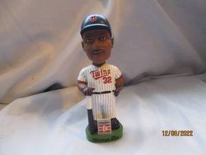 lot 737 image: Winfield painted bobble head...