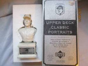 lot 757 image: Sammy Sosa Upper Deck Bust...