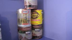 lot 15 image: (5) Gallon cans of Behr, Cabot and ...