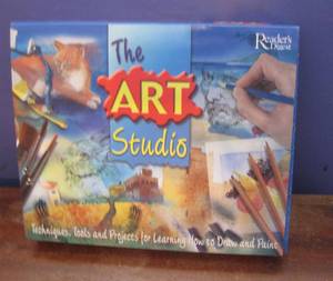 lot 27 image: Brand new Art Studio kit with Techn...