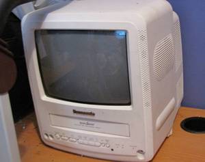 lot 37 image: Panasonic TVVCR Combo with remote....