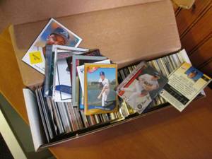 lot 463 image: Sleeve of collectable trading cards...