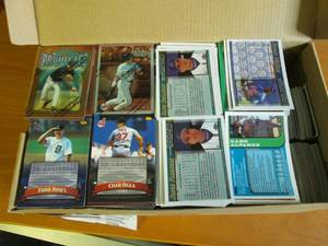 lot 472 image: Shoebox full of trading cards (see ...