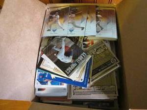 lot 478 image: Small box full of trading cards (se...