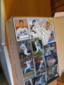 lot 480 image: Shoebox full of trading cards (see ...