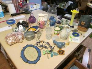 lot 411 image: Big lot of little Knick knacks wide...