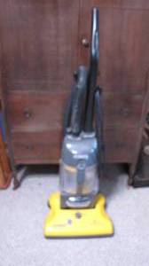 lot 62 image: Eureka 12amp Whirlwind 15 wide pat...