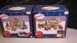 lot 87 image: Snow Flake Falls Village Sets