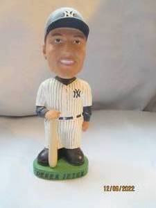 lot 784 image: Derek Jeter New York Yankees hand p...