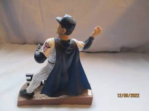 lot 797 image: Brad Raoke super hero large figurin...